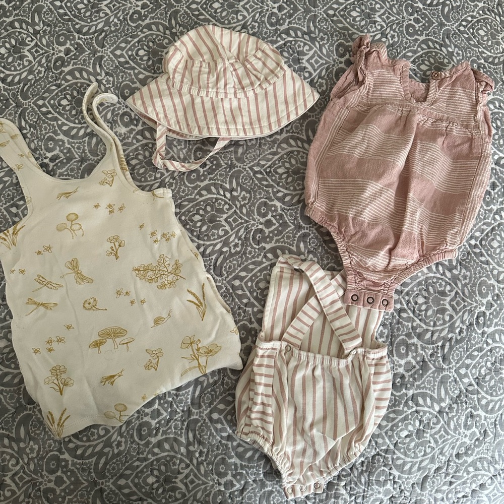 Adorable Pehr Rompers with hat, 0-3 mo - Picture 2 of 2
